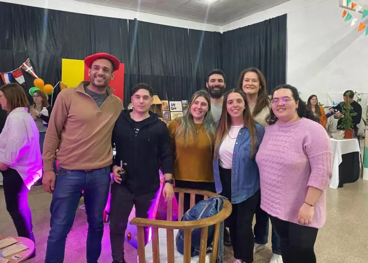Candidatos del Movimiento Vecinal en la Nómade ExpoTur