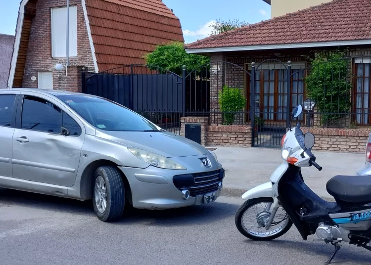 Motociclista al Hospital luego de un toque y caída