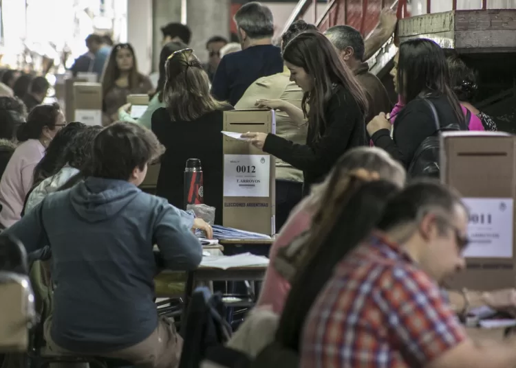 El lunes habrá clases con normalidad en escuelas públicas y privadas en donde se vota