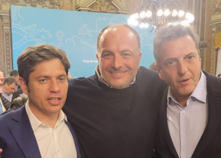 Garate se reunió con Massa, Kicillof y el resto de los intendentes peronistas electos