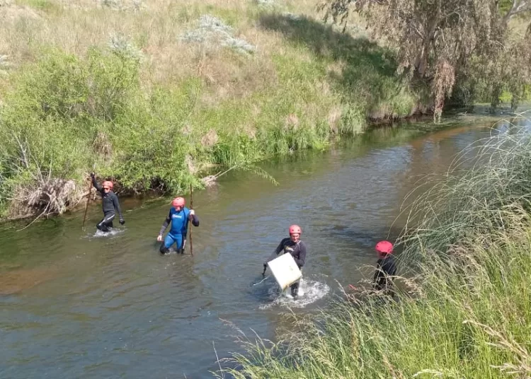 Claromecó: prosiguen con la búsqueda del desaparecido en el arroyo y un lote próximo