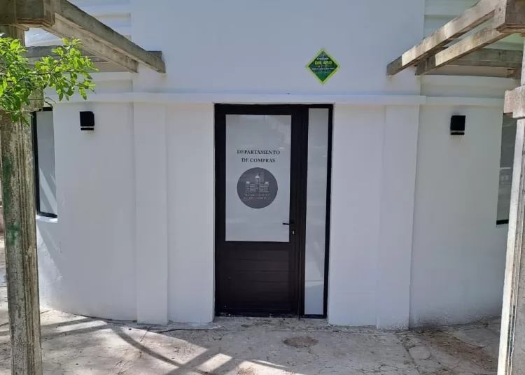 Trasladaron el Departamento de Compras municipal a la plazoleta Tres de Febrero