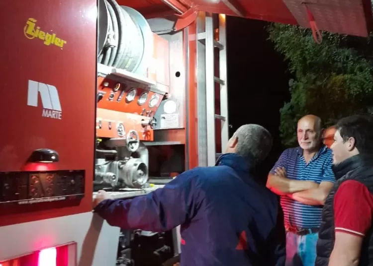 Bomberos de Bellocq incorporaron otra autobomba para incendios forestales