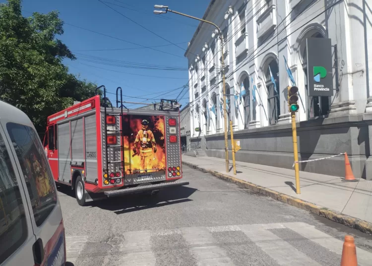 Amenazaron de bomba a la sede de Empleados de Comercio