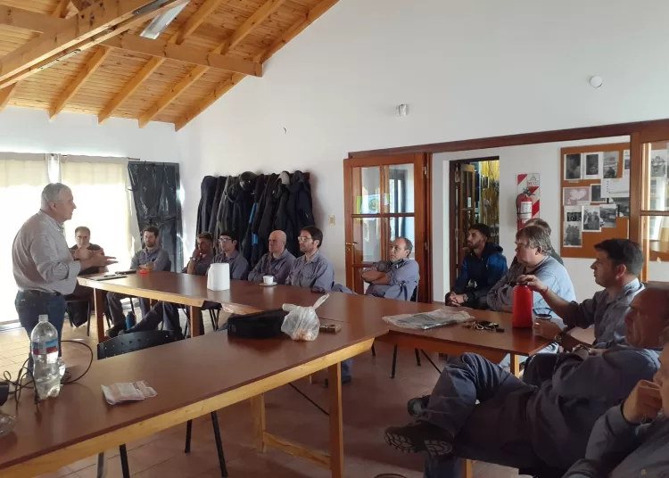 Capacitaron a trabajadores eléctricos en la Cooperativa de Claromecó