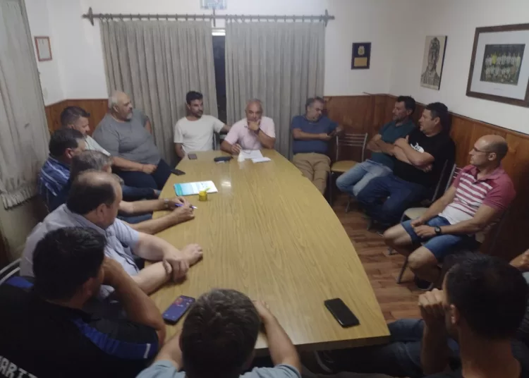 Escándalo en la Promoción: Villa del Parque y San Martín jugarán en el ascenso