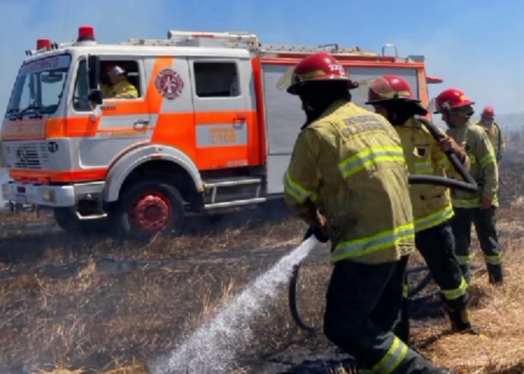 Sofocaron incendio en un campo a nueve kilómetros de Claromecó