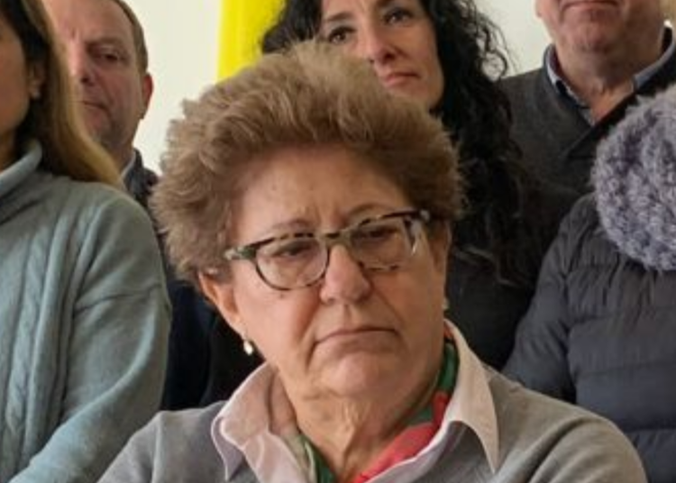 Otra exfuncionaria vecinalista se suma al gabinete