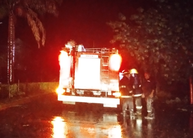 Previo al alerta amarilla Bomberos acudieron a tres intervenciones, una de ellas en Barrow