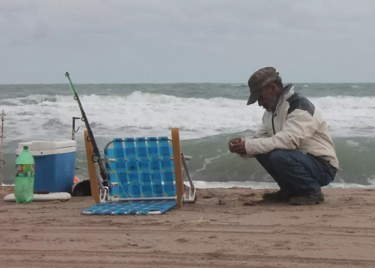 Concursos de pesca: «la gente le pone toda la onda a pesar de lo que cuesta, lo llevan en el ADN», grafican en Mundo Pesca