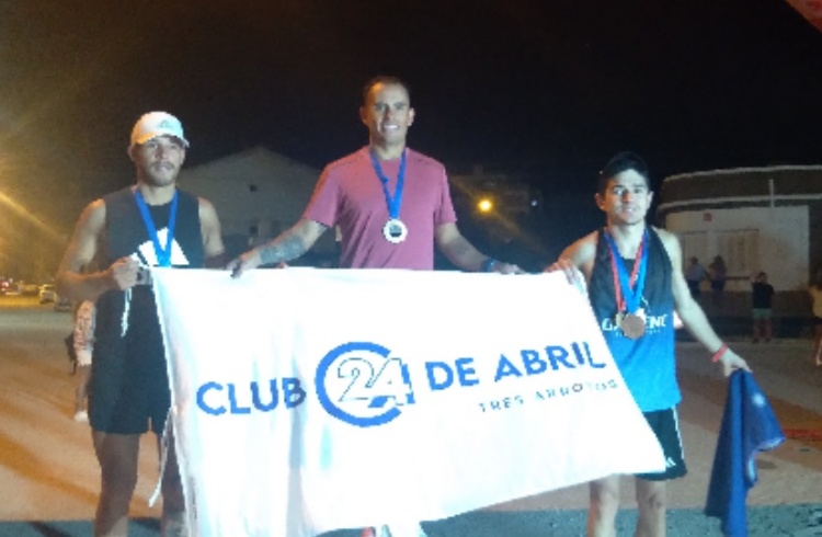 Casi 300 corredores le dieron vida a la Carrera Nocturna de Claromecó