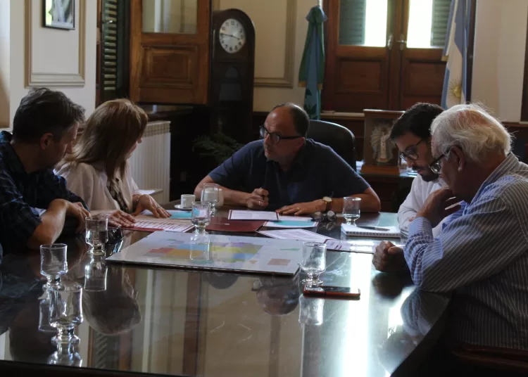 Garate y directivos de CRESTA se reunieron con autoridades de la UPSO