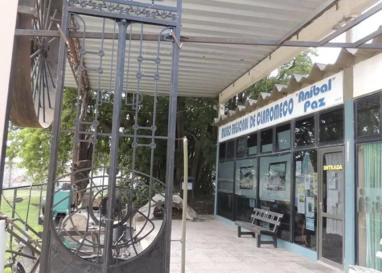 Encuentro con la historia local en Claromecó: El Museo Regional Aníbal Paz abre sus puertas todas las noches