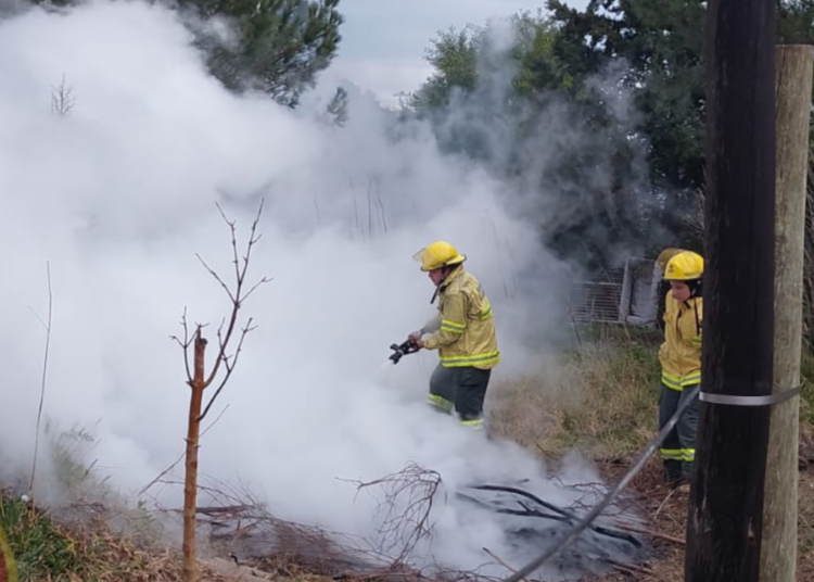 Claromecó: fueron por un incendio en una vivienda pero eran pastizales