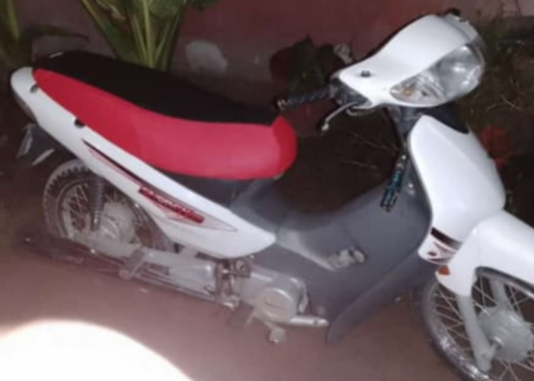 Robaron una moto en Benito Machado al 200