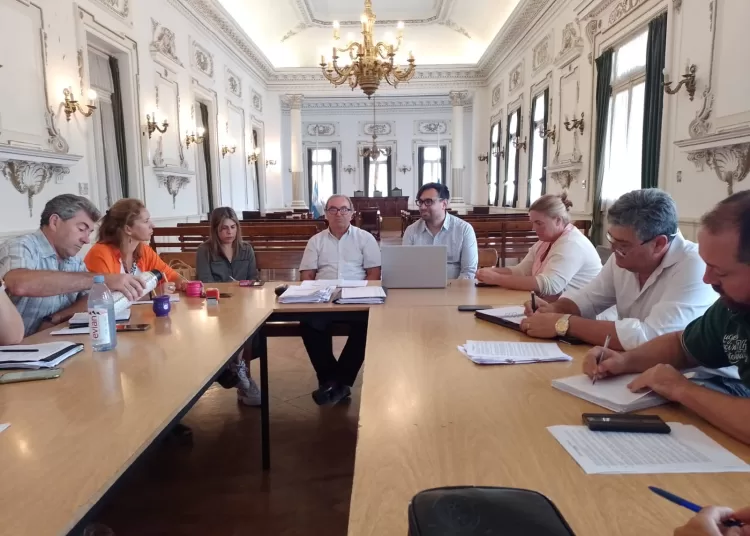 Expusieron los números municipales ante la Comisión de Hacienda, que inició la actividad legislativa del año