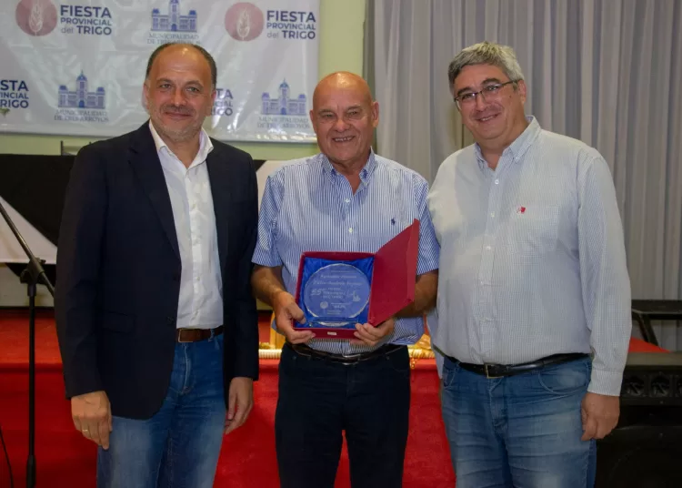 Entregaron reconocimientos en el almuerzo oficial