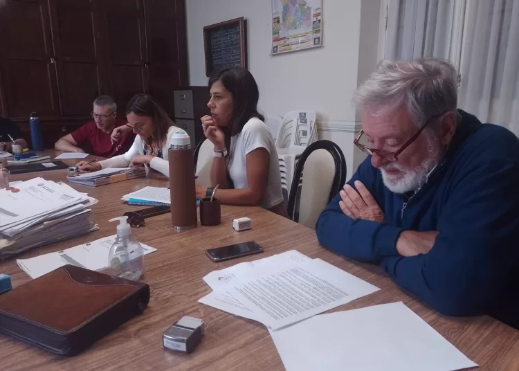 Buscan que los concejales se capaciten en temas legislativos