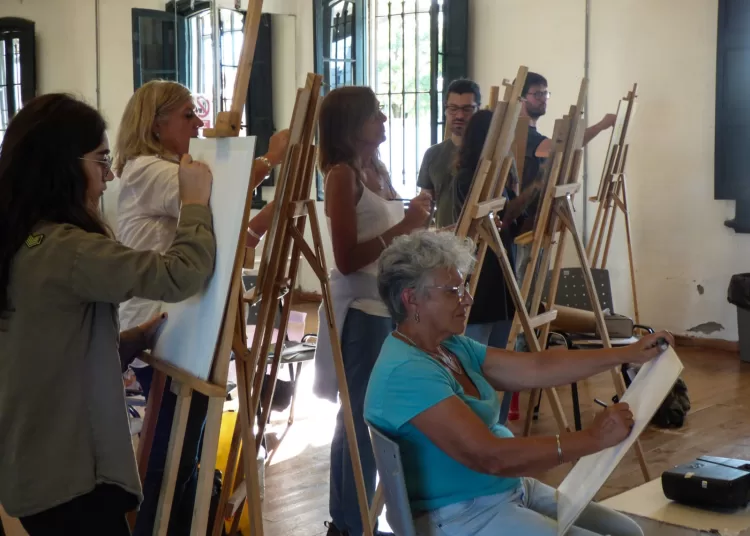 Exitoso seminario de dibujo en el Centro Cultural La Estación