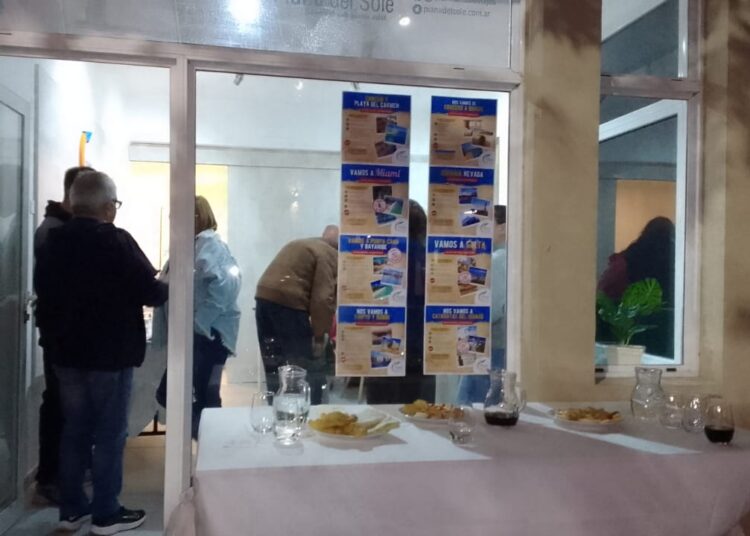 Con paquetes turísticos a cualquier parte del mundo, Piana del Sole abrió un punto de atención en la ciudad