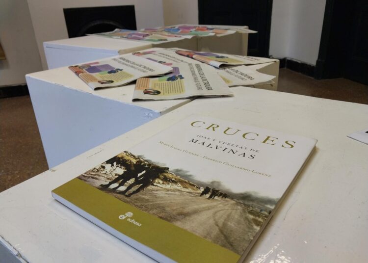 Últimos días de la muestra «Cruces, idas y vueltas de Malvinas» en el CCE