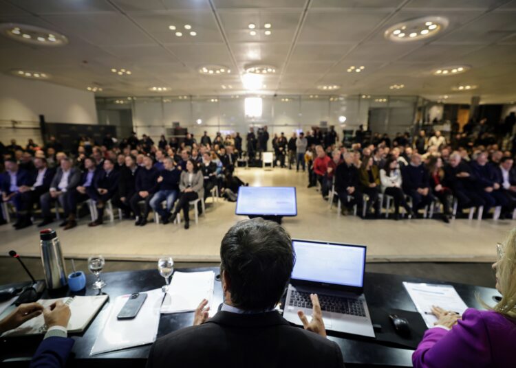 La Provincia formalizó la transferencia de más de $236 millones a Tres Arroyos