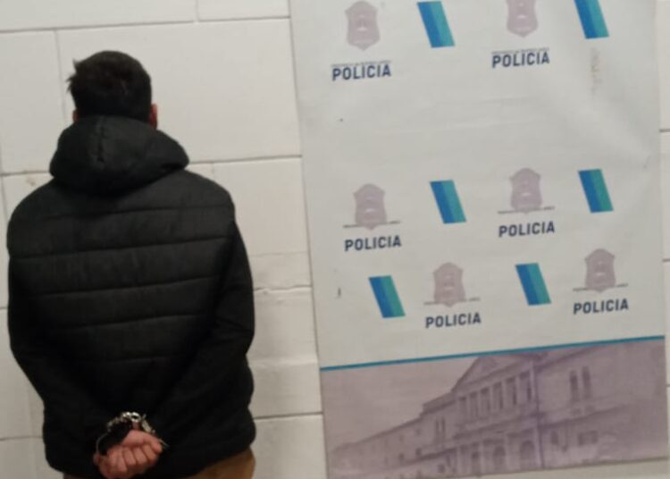 Agredió a su expareja en la calle y lo aprehendieron