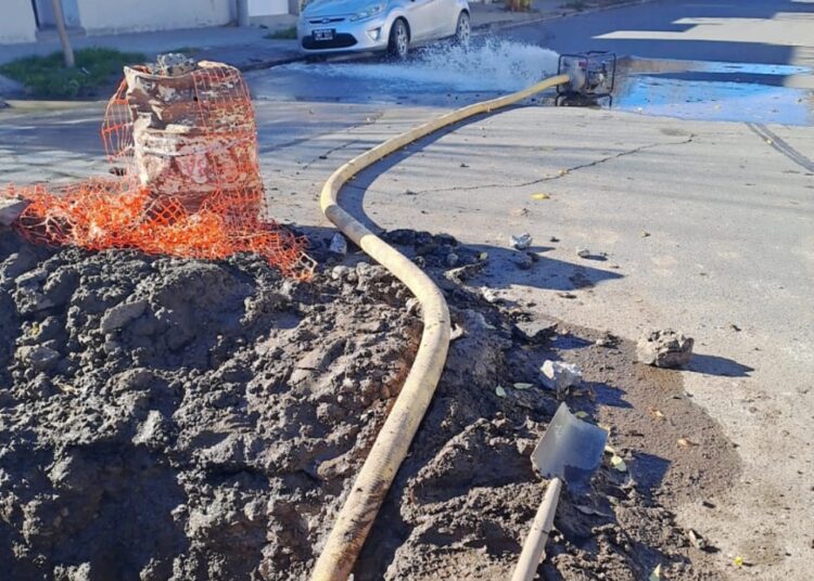 Istilart y Humberto Primo, cerrada por arreglo de un caño de agua