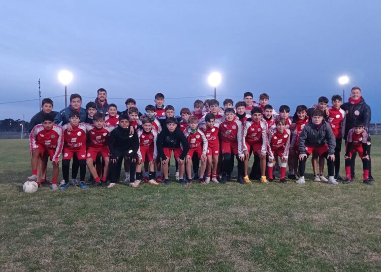 Huracán finalizó la obra de iluminación en las canchas auxiliares