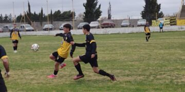 Ciclista sigue en lo más alto, a pesar que Huracán y Colegiales recortaron la diferencia