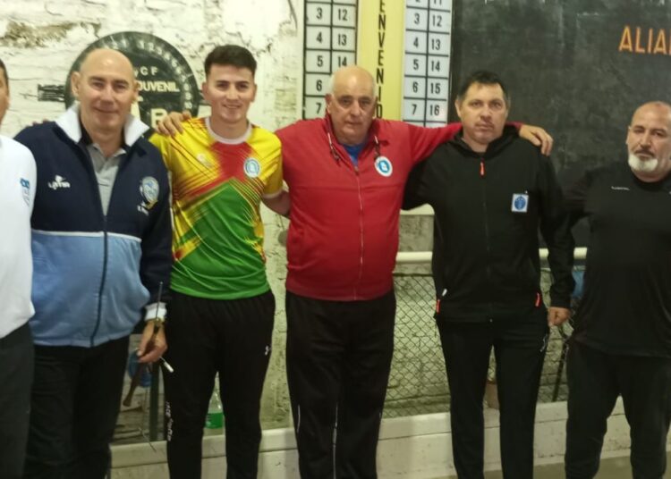 Martín Aristain está entre los mejores 4 jugadores de la Provincia