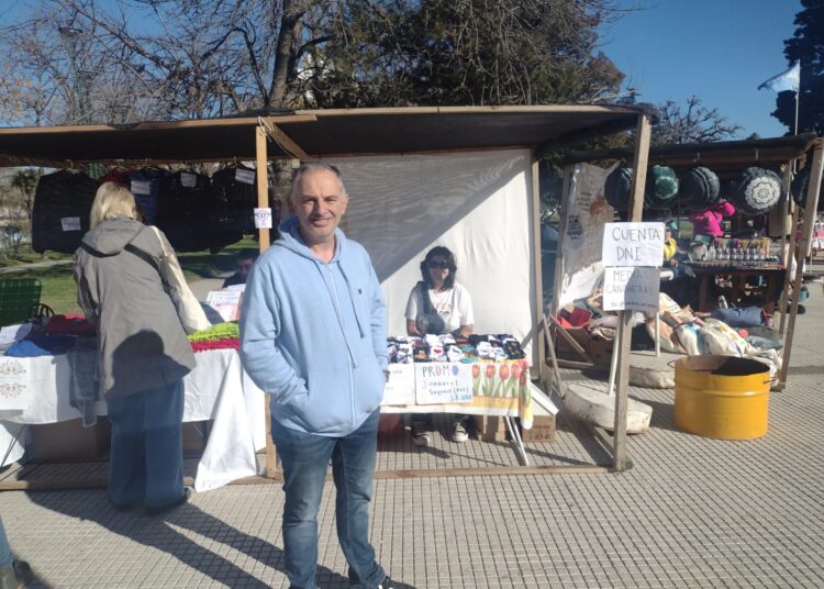Exitosa realización de Mercados barriales en Plaza San Martín