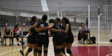 Tres Arroyos Vóley Negro avanzó a la final