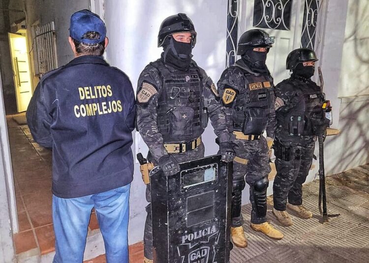 Allanaron cuatro domicilios de la región por causas de pornografía infantil