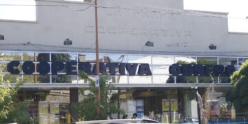 Reinauguración de la Cooperativa Obrera de Avenida Moreno