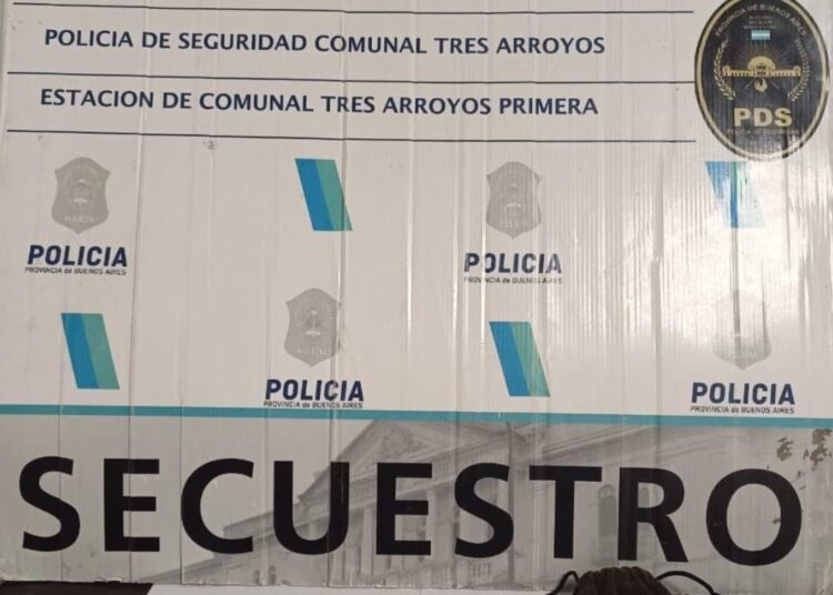 Atacó a dos mujeres con una nudillera, las hirió y a él lo golpearon y terminó en el Hospital