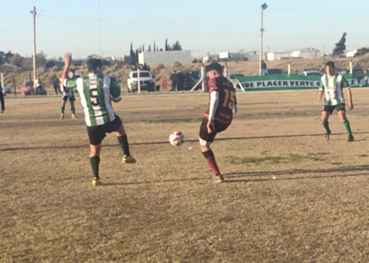 ACDC bajó a Garmense y da pelea