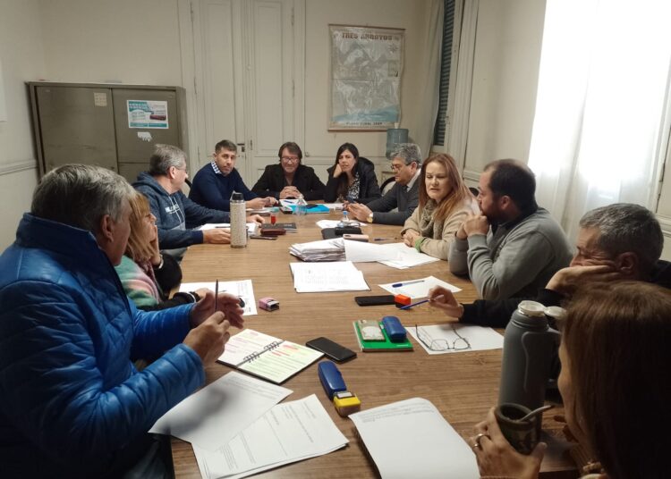 Analizan la creación de un registro de guardavidas