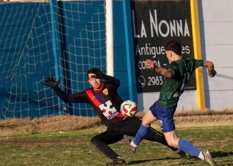El fútbol local inicia un fin de semana histórico