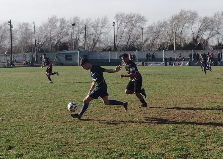 San Martín ganó y llegó a la cima del torneo