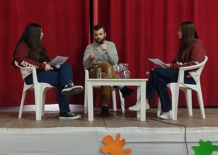 Con charlas y actividades, abrieron la Feria del Libro Infantil «Érase una Vez» en El Fanal