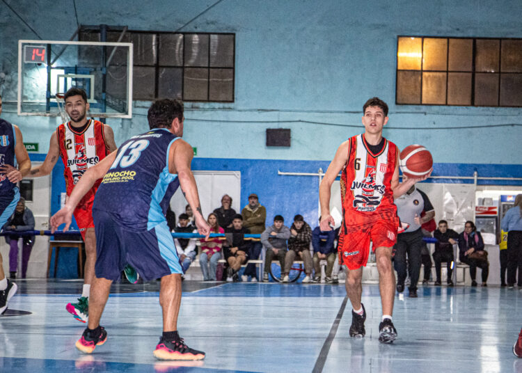 Huracán ganó el duelo de invictos y se perfila como el mejor del Clausura