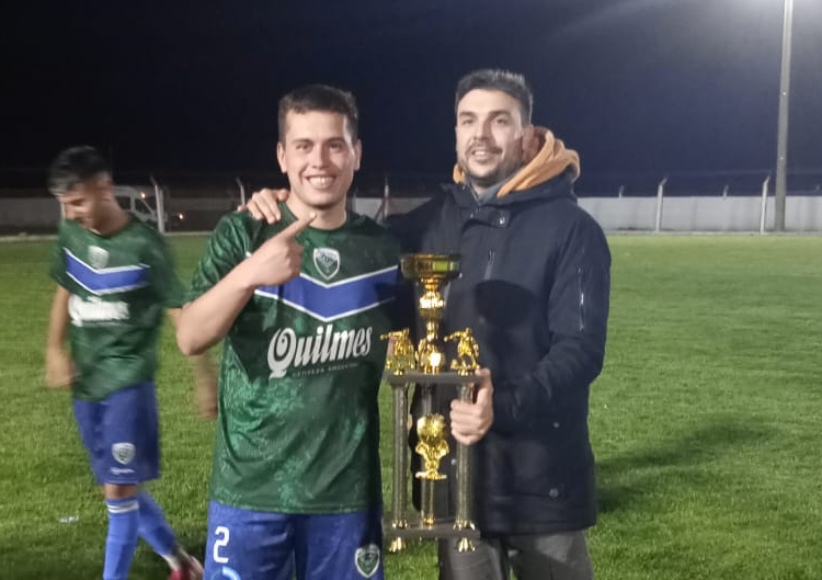 Villa del Parque es campeón del Clausura y retornó a Primera división