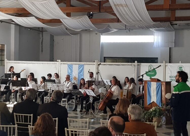 Guiños al Municipio, apoyo al Gobierno nacional y críticas a Provincia, el combo en los discursos de la Expo Rural
