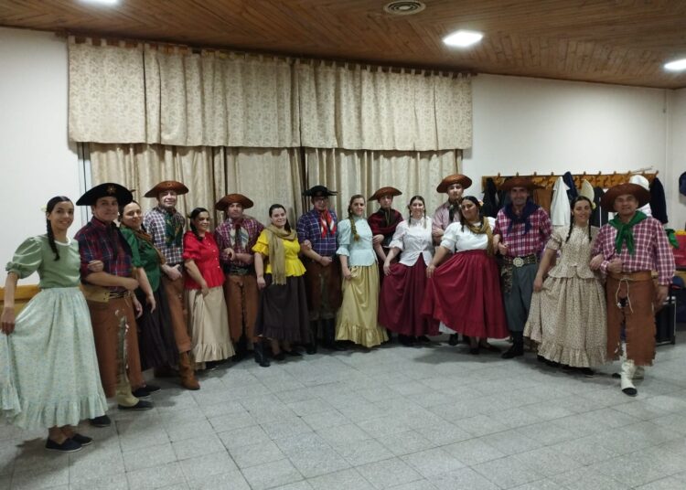 Ballet Folklórico Municipal presente en diversas propuestas culturales en la ciudad