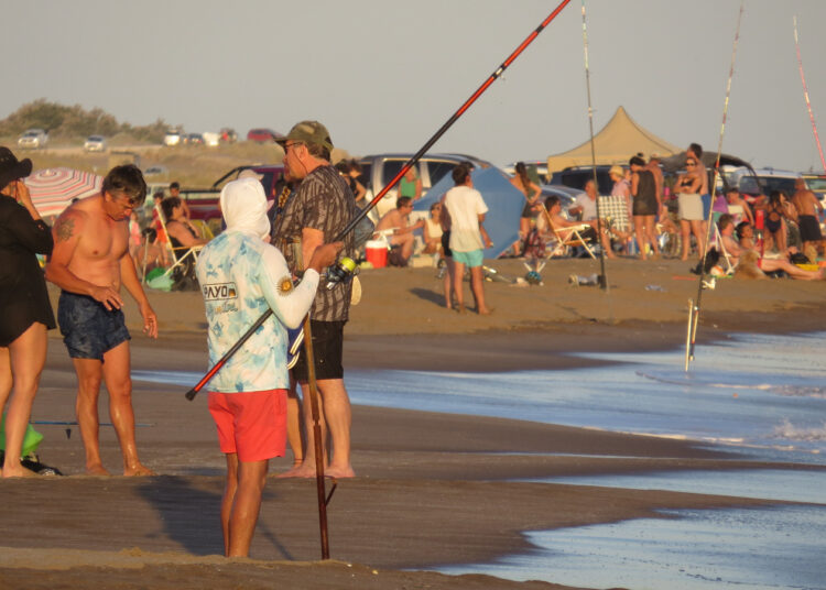 Con viento norte y mar planchado, se vivió un sábado de verano en plena primavera