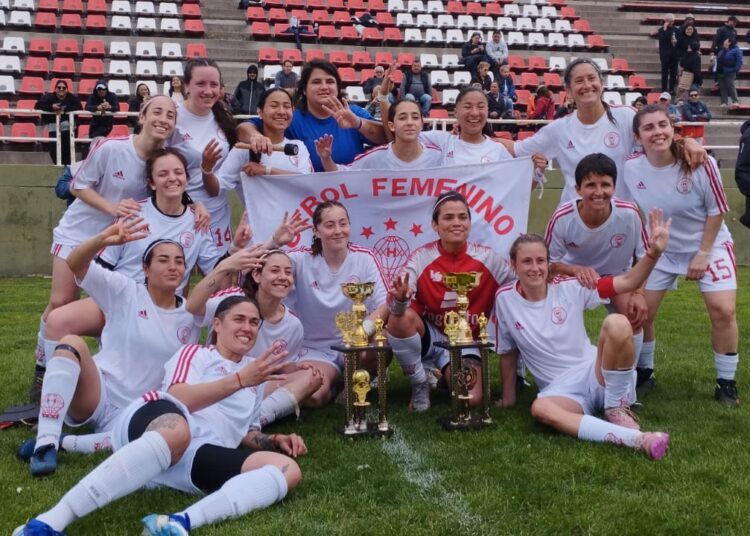 Las chicas de Huracán volvieron a gritar campeón