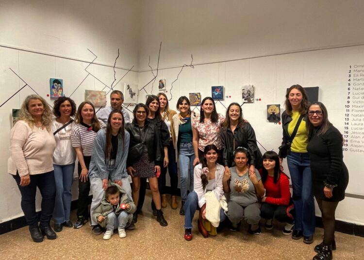Subastaron obras en La Estación a beneficio de la Escuela de Arte 1