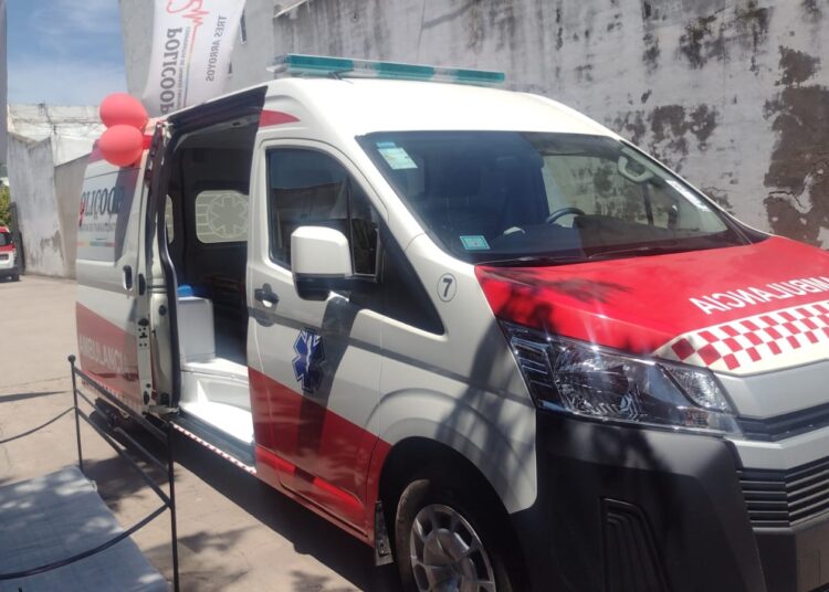 Policoop incorporó una nueva ambulancia en su décimo aniversario de vida