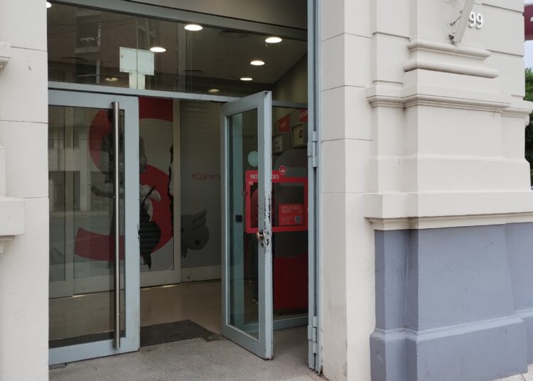 Movimiento disminuido en el centro por asueto en los bancos